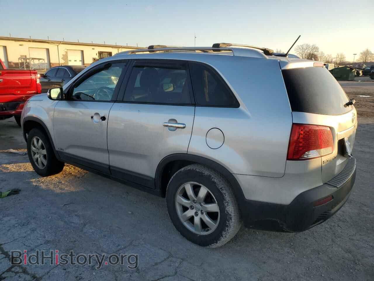 2012 KIA SORENTO - VIN: 5XYKTCA69CG264613 - Фото 2