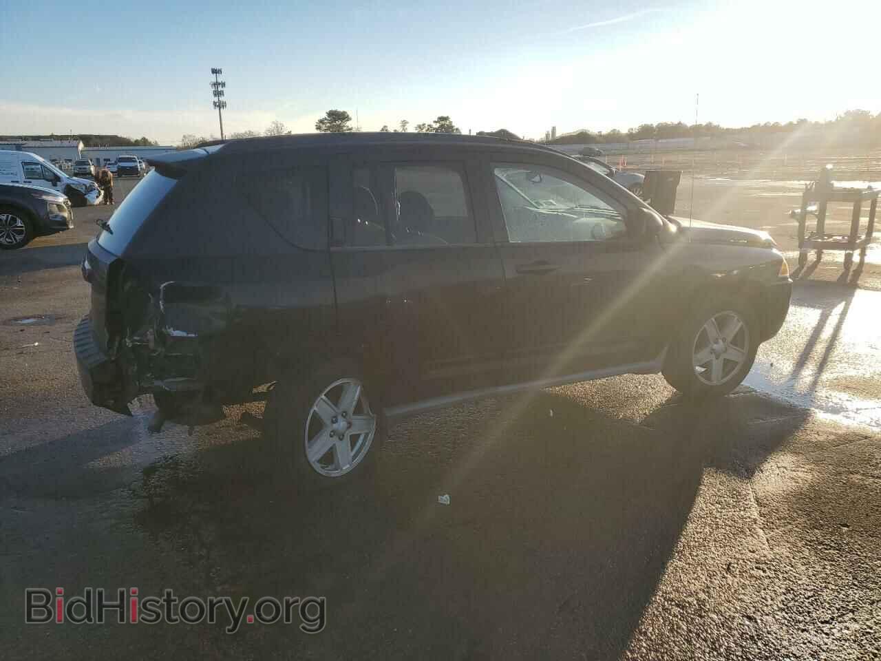 2010 JEEP COMPASS - VIN: 1J4NT4FB0AD589844 - Фото 3