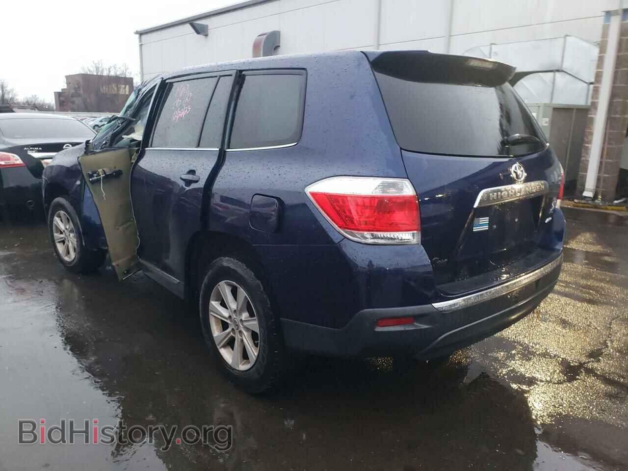 2013 TOYOTA HIGHLANDER - VIN: 5TDBK3EH4DS257927 - Фото 2