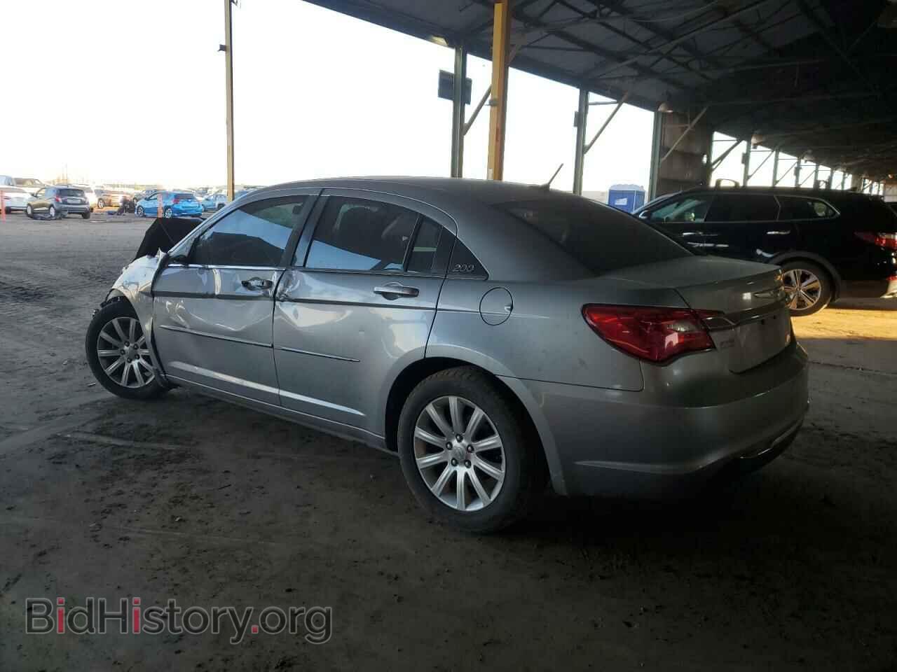 2013 CHRYSLER 200 - VIN: 1C3CCBBG9DN659802 - Фото 2