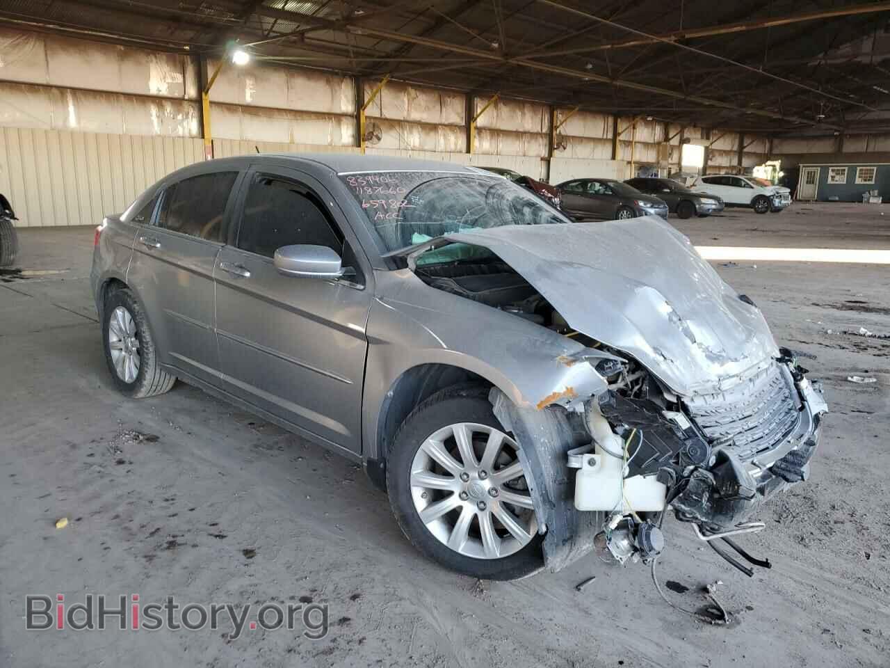 2013 CHRYSLER 200 - VIN: 1C3CCBBG9DN659802 - Фото 4