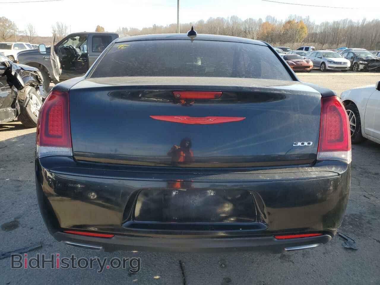 2019 CHRYSLER 300 - VIN: 2C3CCAAG3KH582457 - Фото 6