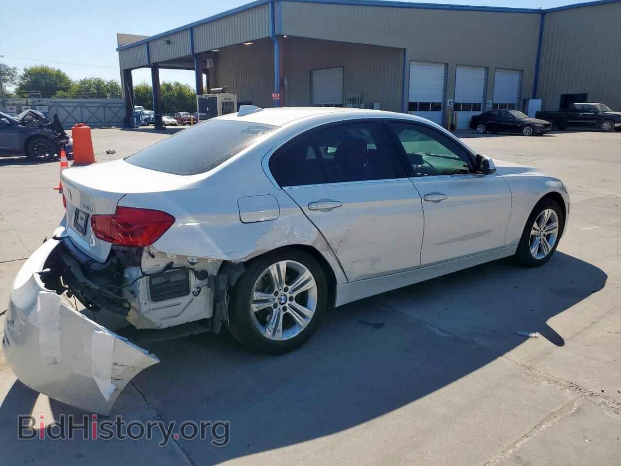 2017 BMW 3 SERIES - VIN: WBA8B9G52HNU51140 - Фото 3