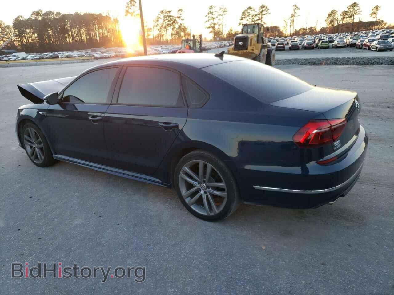 2018 VOLKSWAGEN PASSAT - VIN: 1VWAA7A35JC052434 - Фото 2