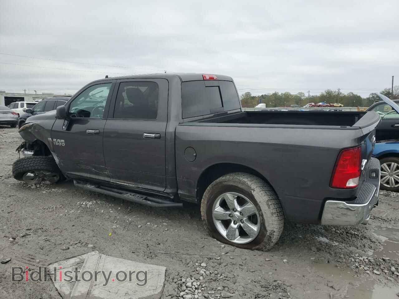 2017 RAM 1500 - VIN: 3C6RR7LT2HG660194 - Фото 2