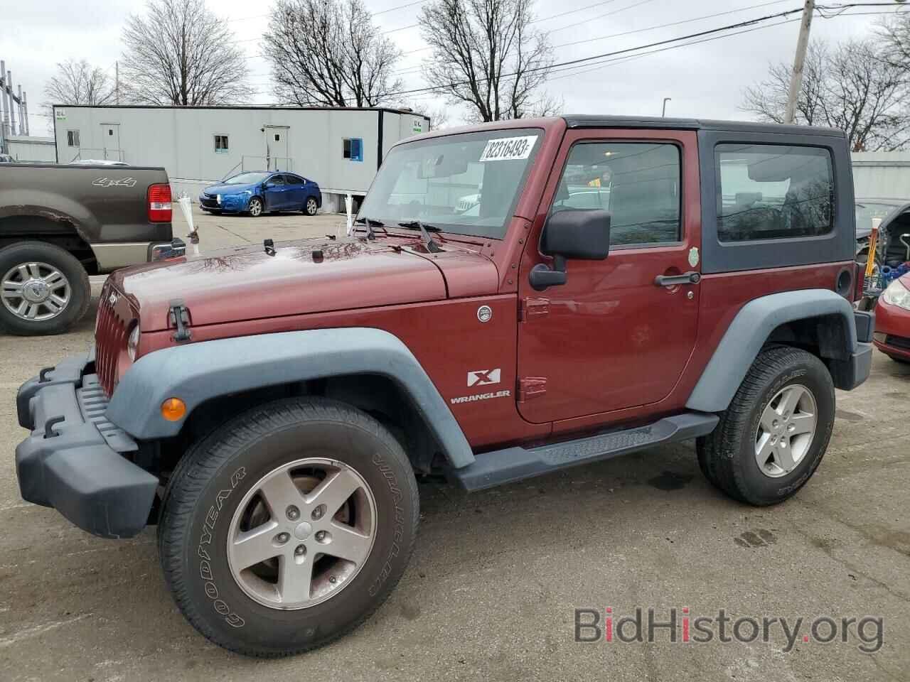 Photo 1J4FA24128L555476 - JEEP WRANGLER 2008