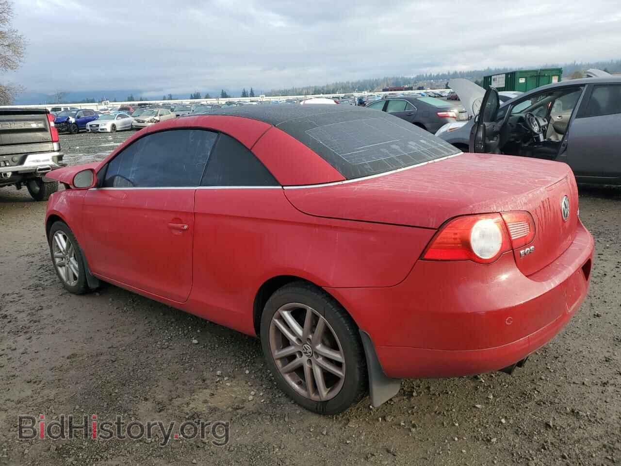 2008 VOLKSWAGEN EOS - VIN: WVWFA71FX8V033783 - Фото 2