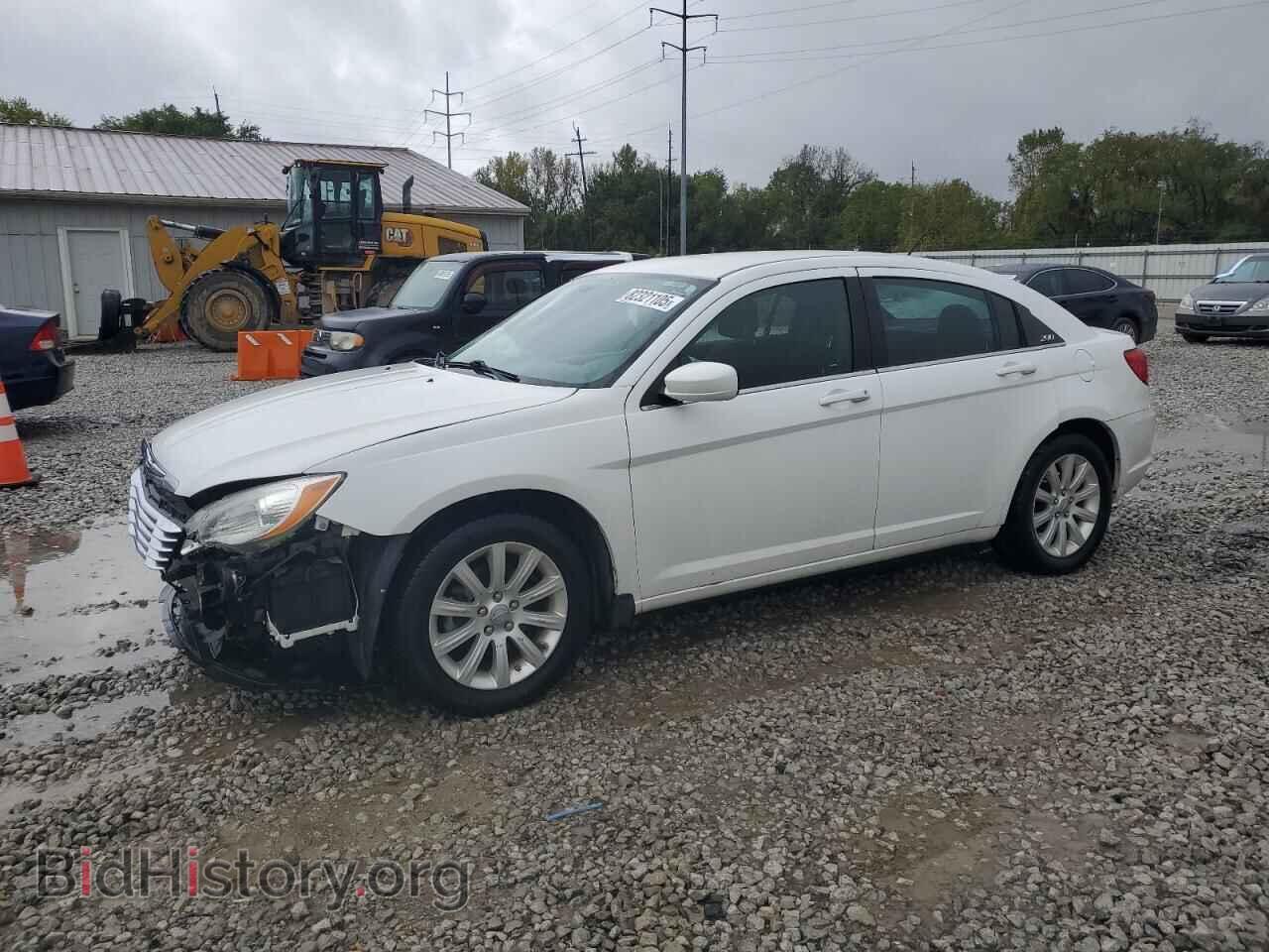 Фотография 1C3CCBBB1DN768372 - CHRYSLER 200 2013