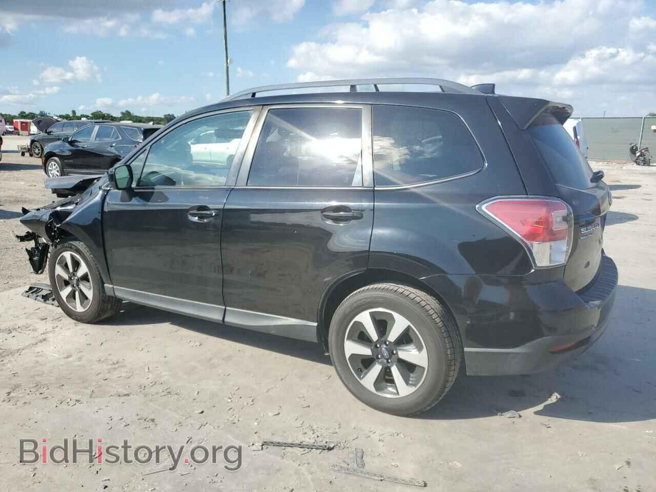 2017 SUBARU FORESTER - VIN: JF2SJAEC1HH483897 - Фото 2
