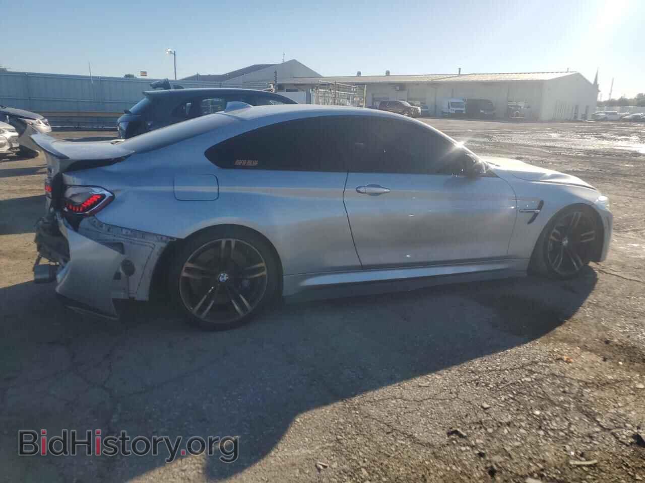 2016 BMW M4 - VIN: WBS3R9C5XGK338642 - Фото 3
