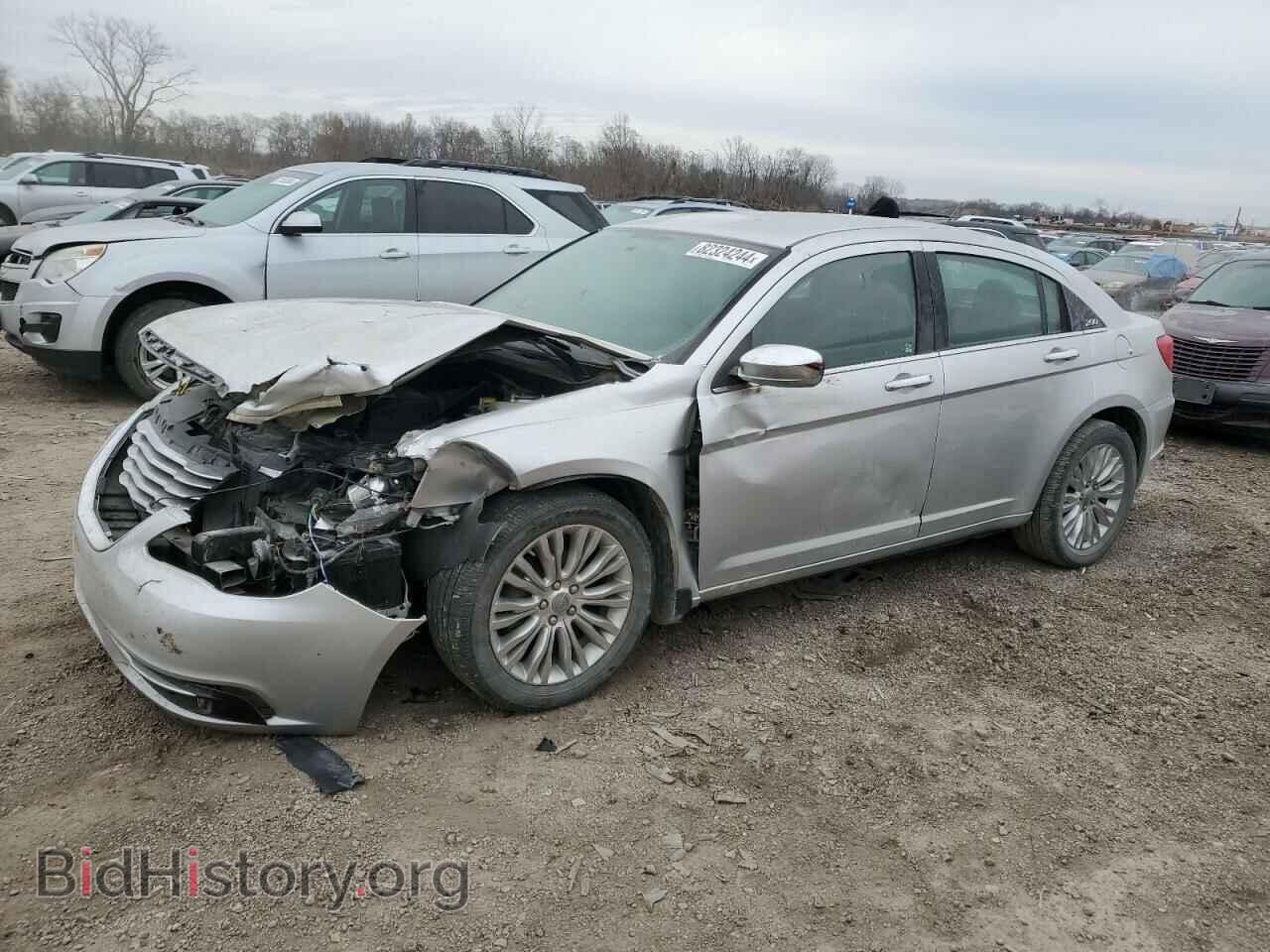 Фотография 1C3BC2FG2BN619774 - CHRYSLER 200 2011