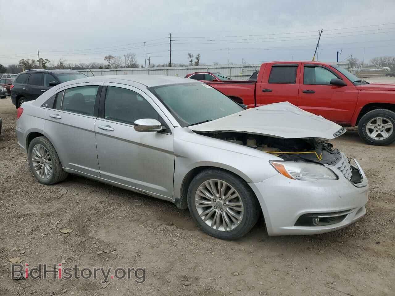 2011 CHRYSLER 200 - VIN: 1C3BC2FG2BN619774 - Фото 4