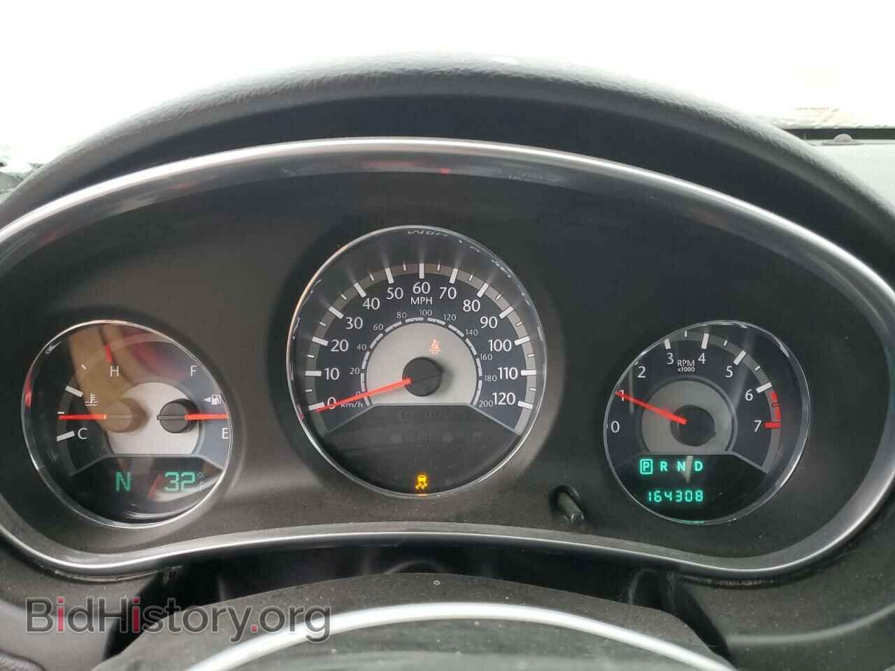 2011 CHRYSLER 200 - VIN: 1C3BC2FG2BN619774 - Фото 9
