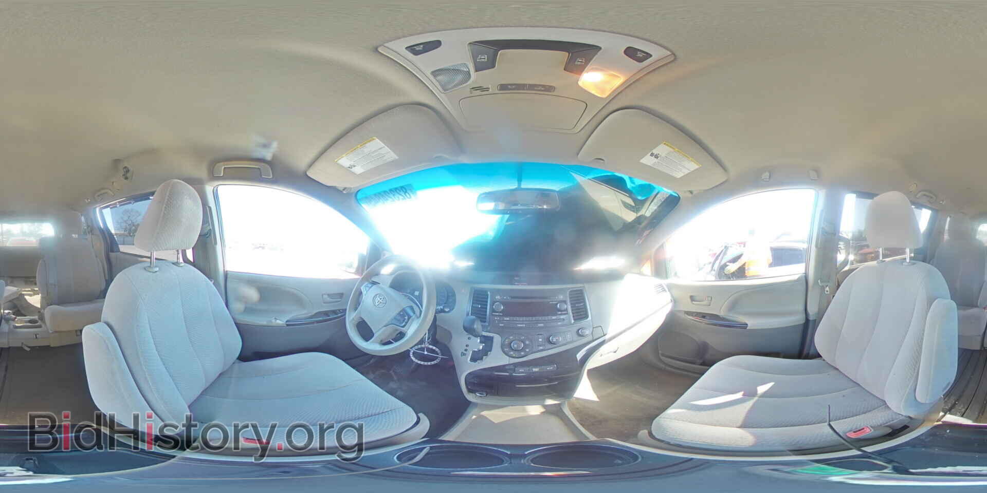 2012 TOYOTA All Models - VIN: 5TDKK3DC9CS276333 - Фото 16