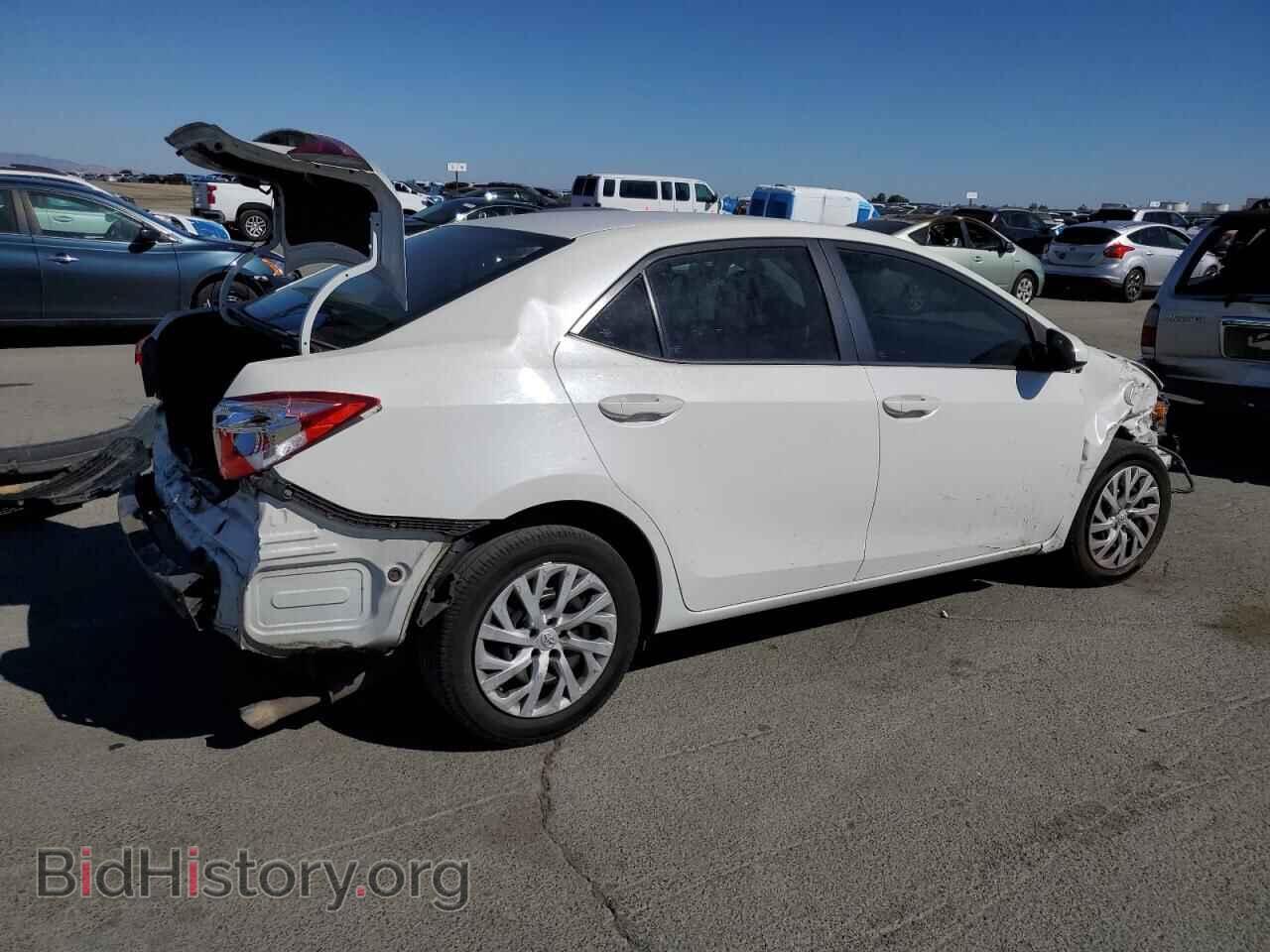 2018 TOYOTA COROLLA - VIN: 5YFBURHE2JP794993 - Фото 3