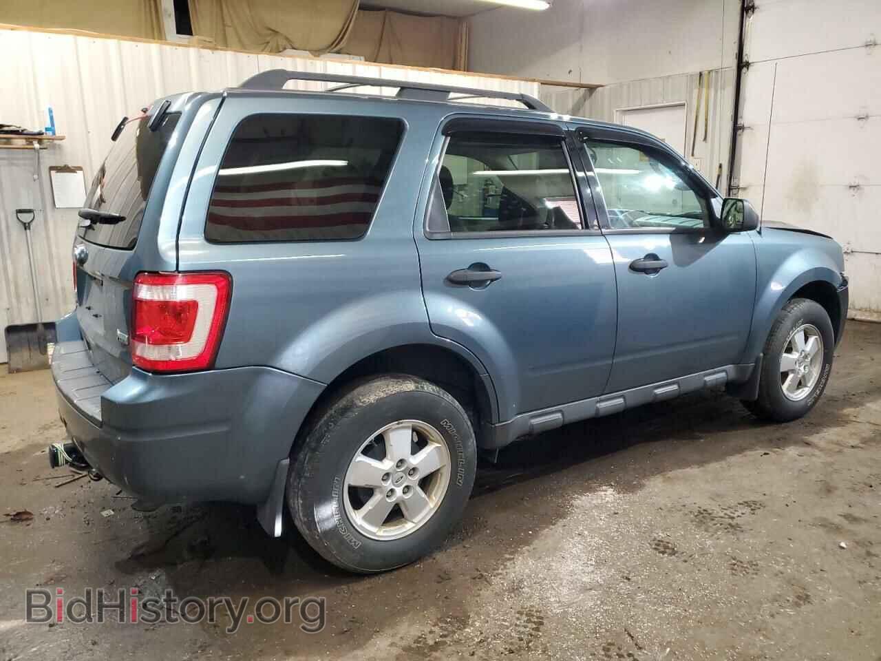 2011 FORD ESCAPE - VIN: 1FMCU9DG0BKB28240 - Фото 3