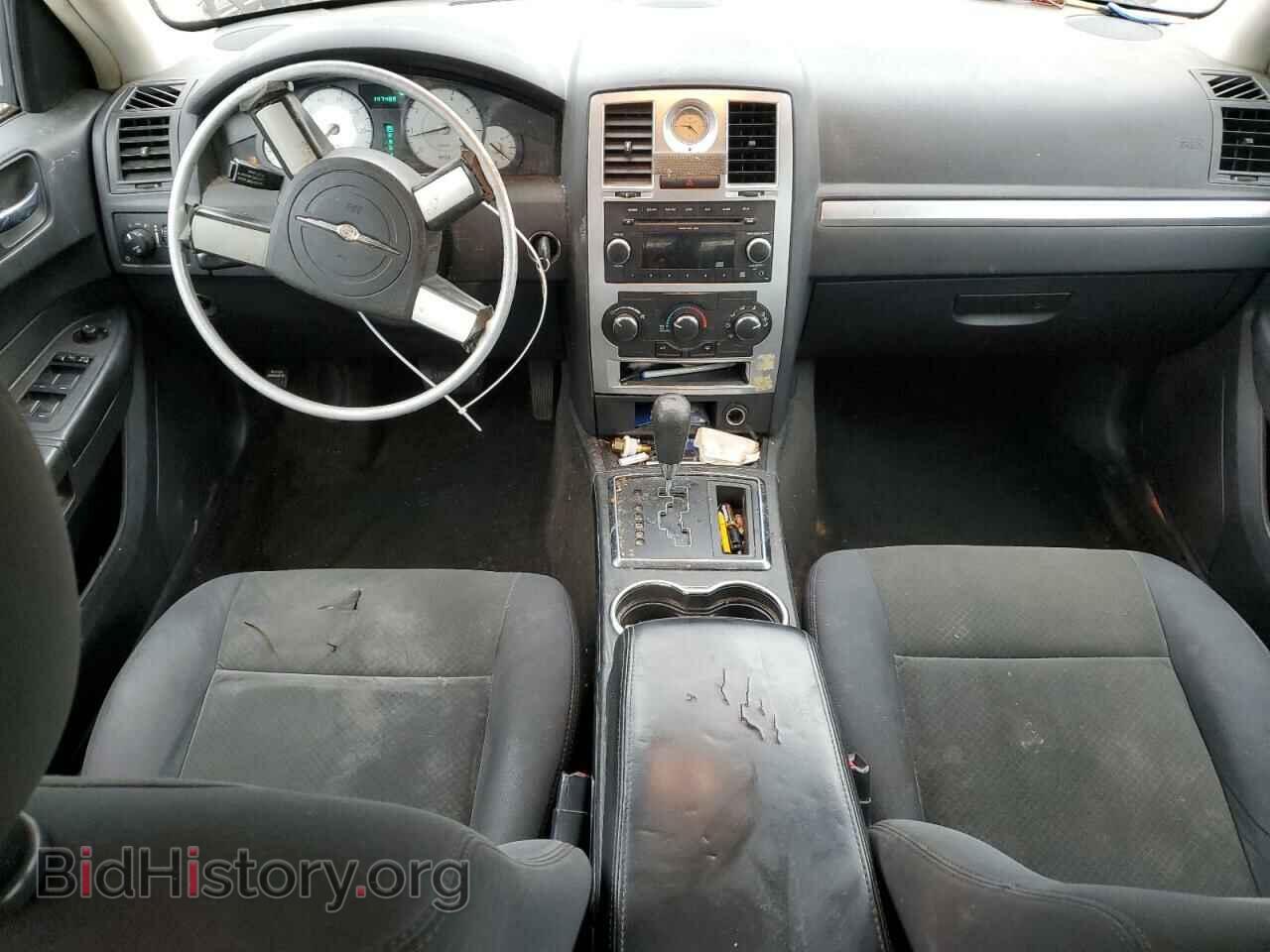 2010 CHRYSLER 300 - VIN: 2C3CA4CD4AH104749 - Фото 8