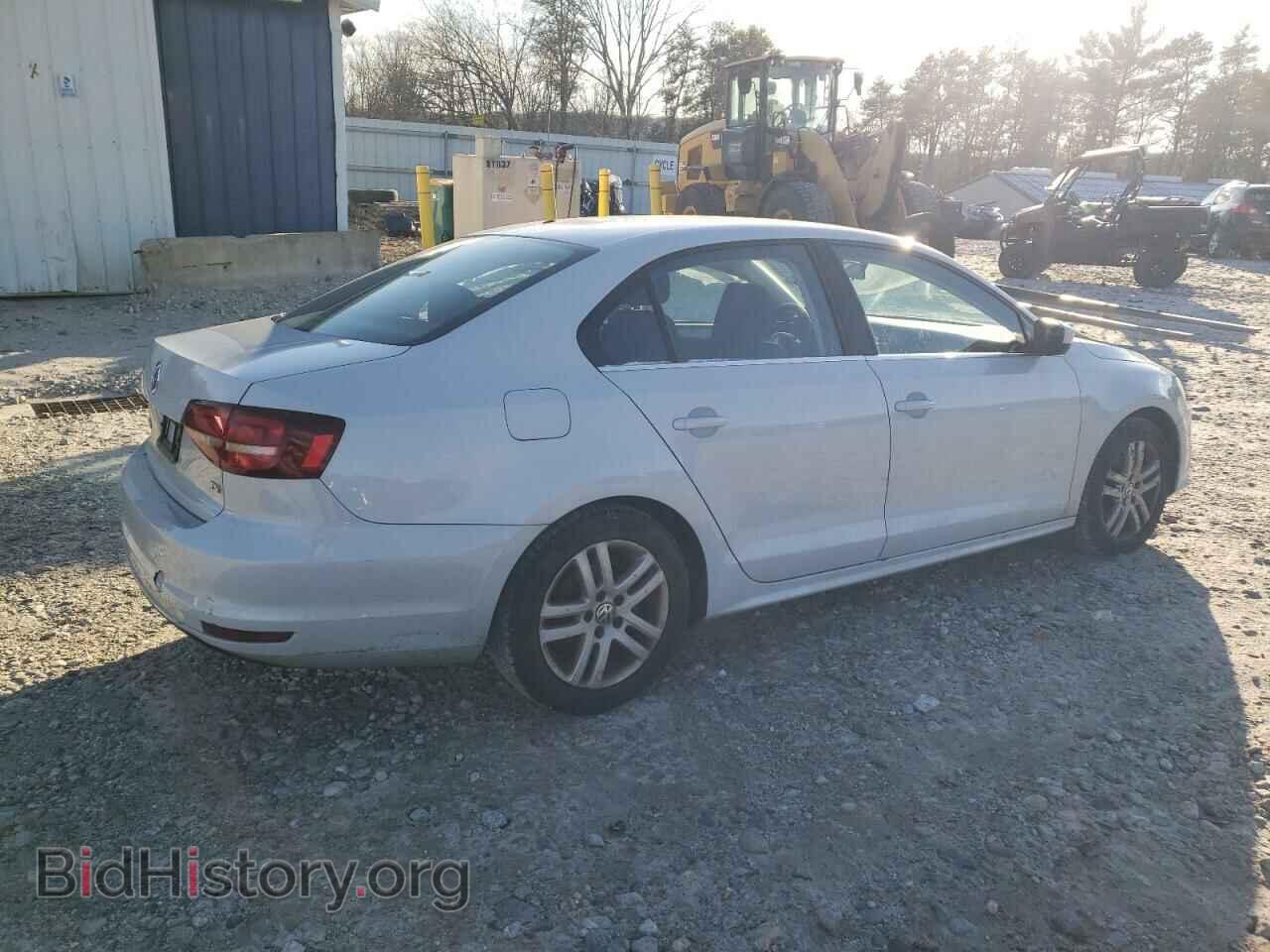 2017 VOLKSWAGEN JETTA - VIN: 3VW2B7AJ1HM254647 - Фото 3