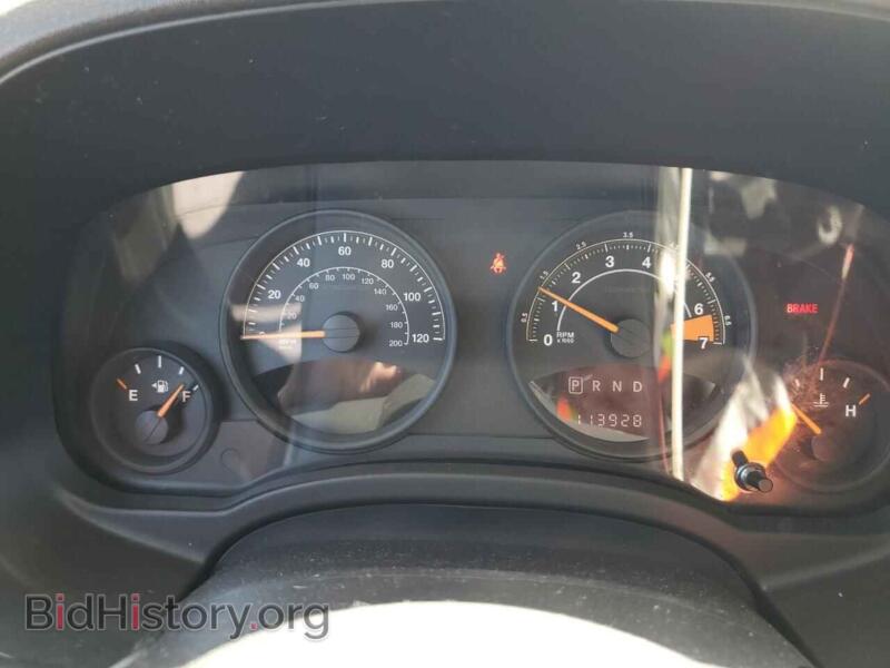 2014 Jeep COMPASS (VIN 1C4NJCBB0ED679027) — фото 9 из 15