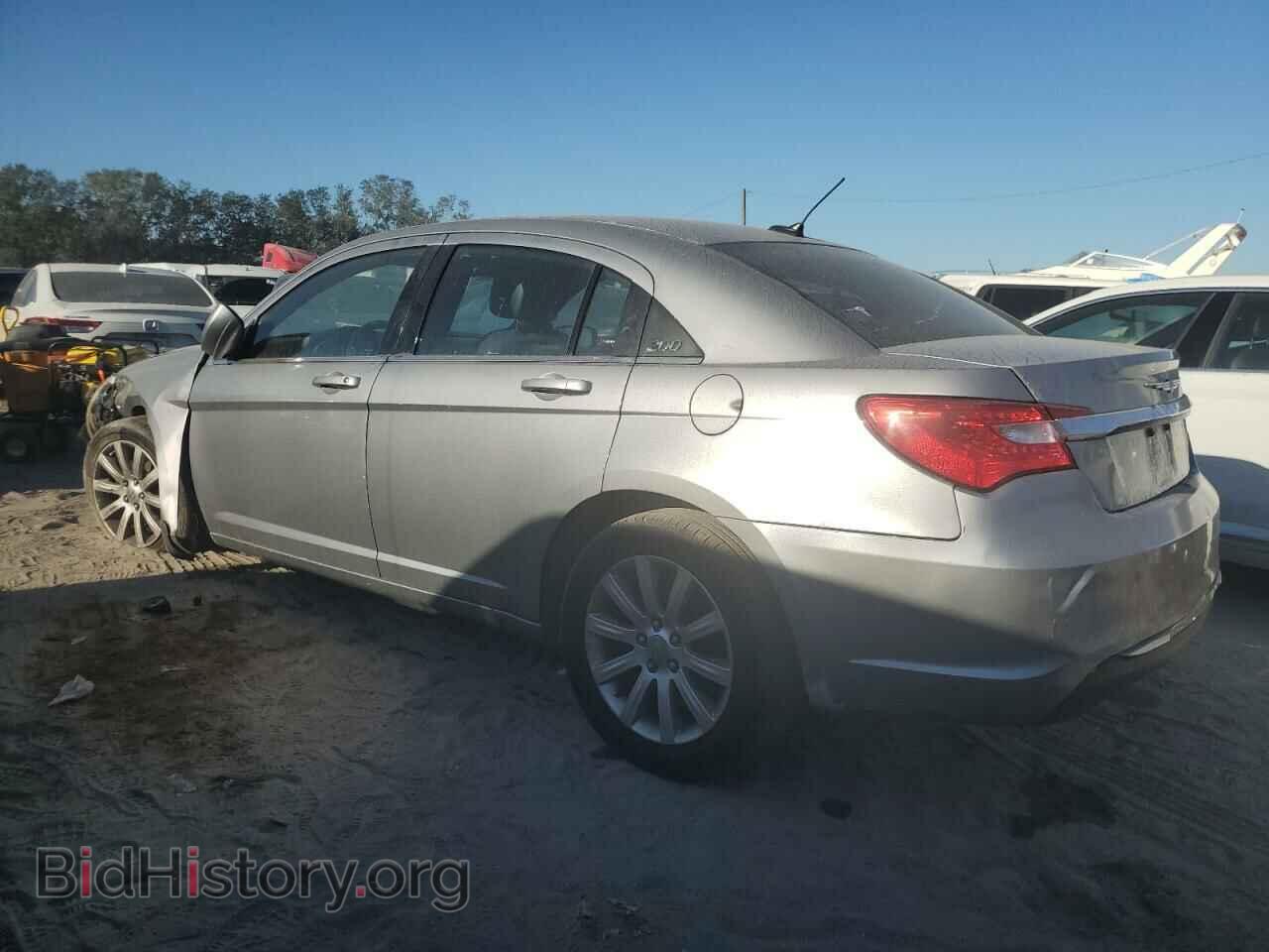 2013 CHRYSLER 200 - VIN: 1C3CCBBB4DN695384 - Фото 2