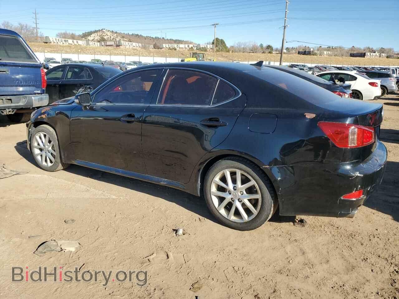 2011 LEXUS IS - VIN: JTHCE5C23B5000815 - Photo 2