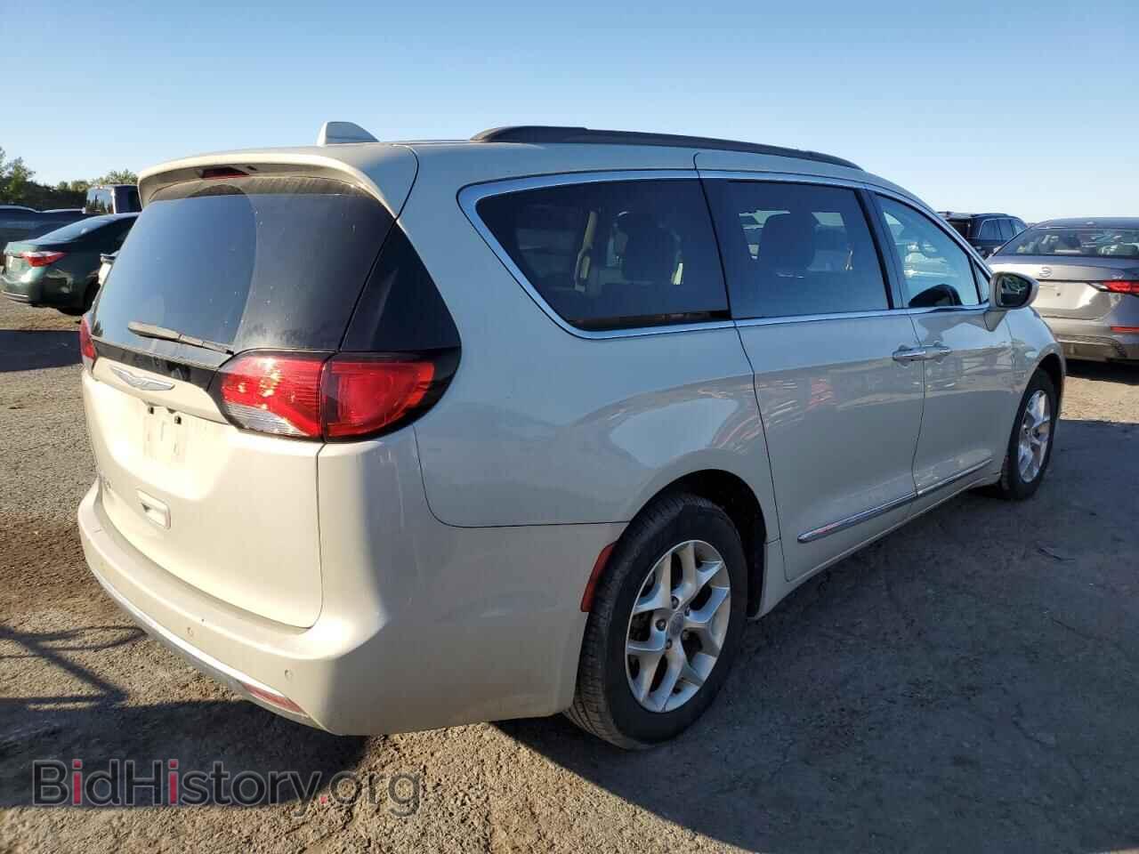 2017 CHRYSLER PACIFICA - VIN: 2C4RC1BG8HR796402 - Фото 3