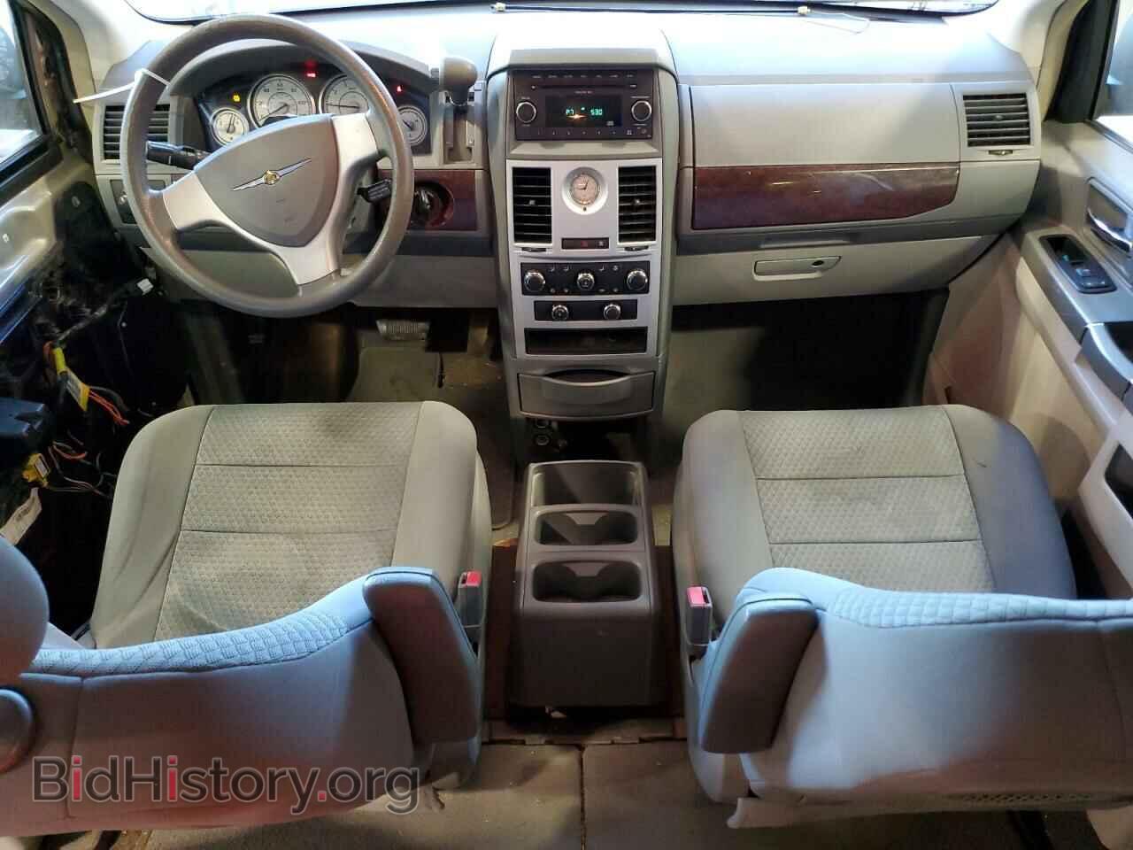 2010 CHRYSLER MINIVAN - VIN: 2A4RR2D10AR376372 - Фото 8