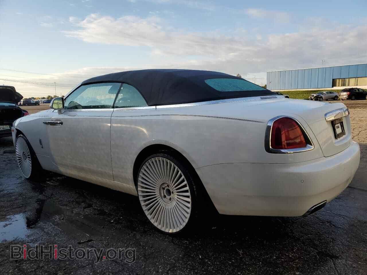 2017 ROLLS-ROYCE DAWN - VIN: SCA666D55HU102746 - Photo 2