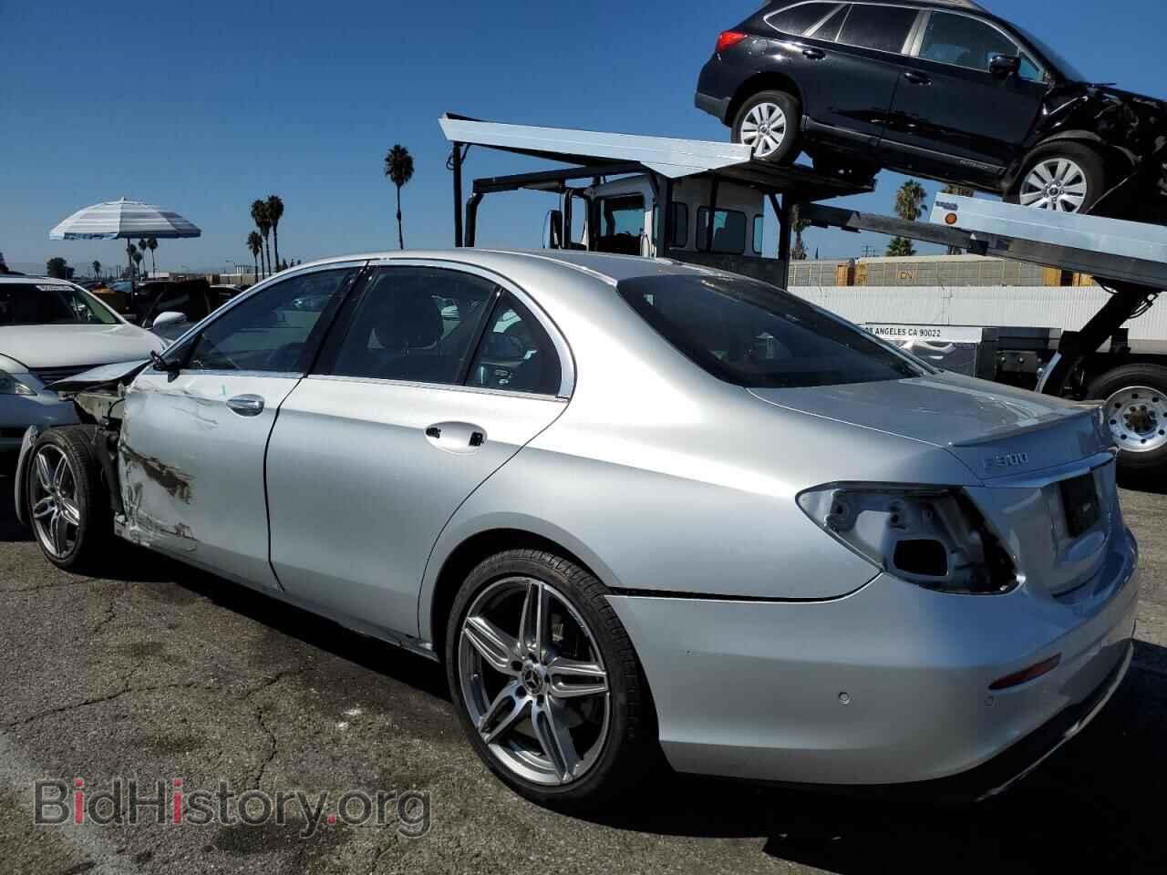 2019 MERCEDES-BENZ E-CLASS - VIN: WDDZF4JB8KA530748 - Фото 2