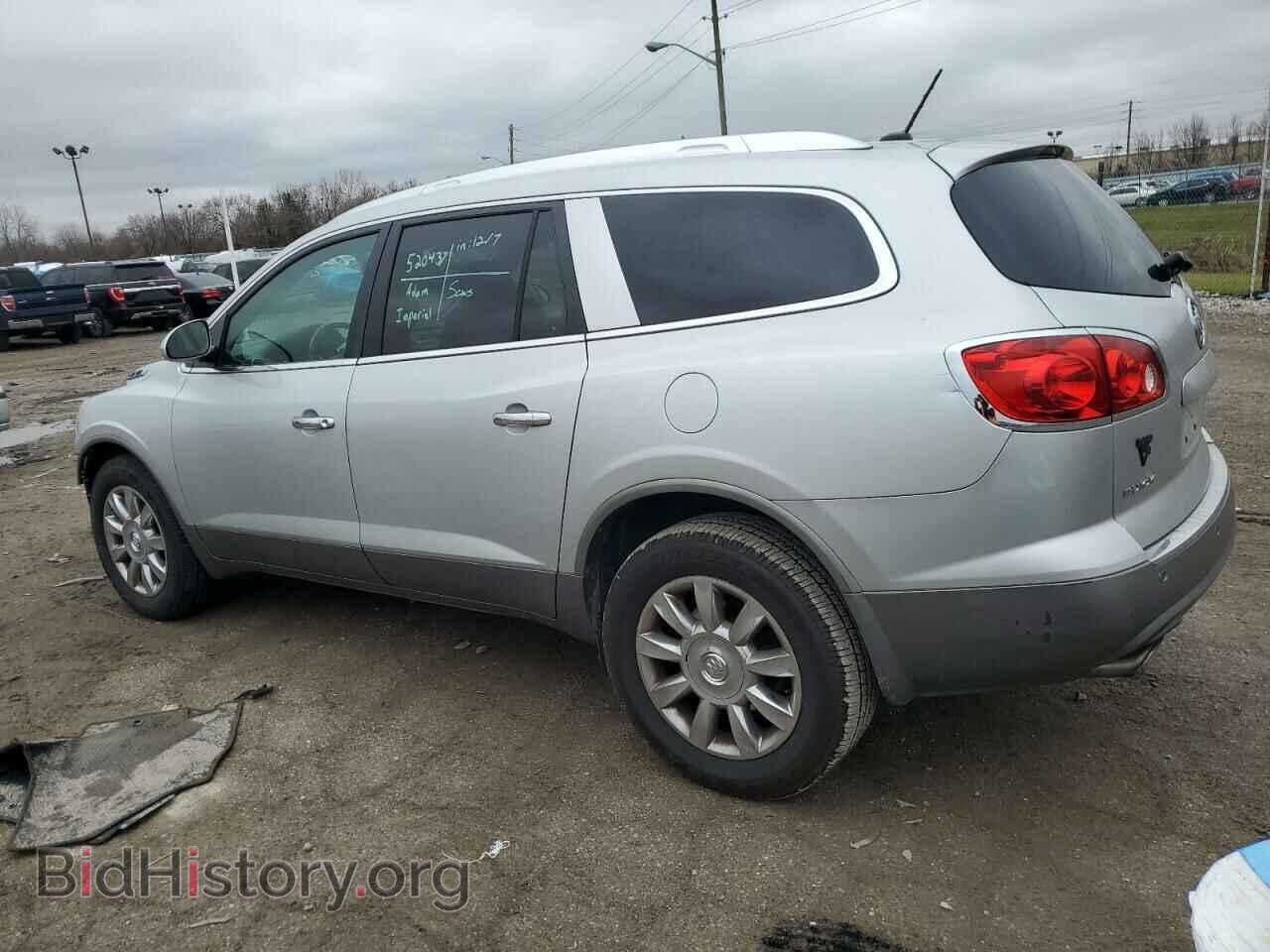 2011 BUICK ENCLAVE - VIN: 5GAKRAED7BJ393333 - Photo 2