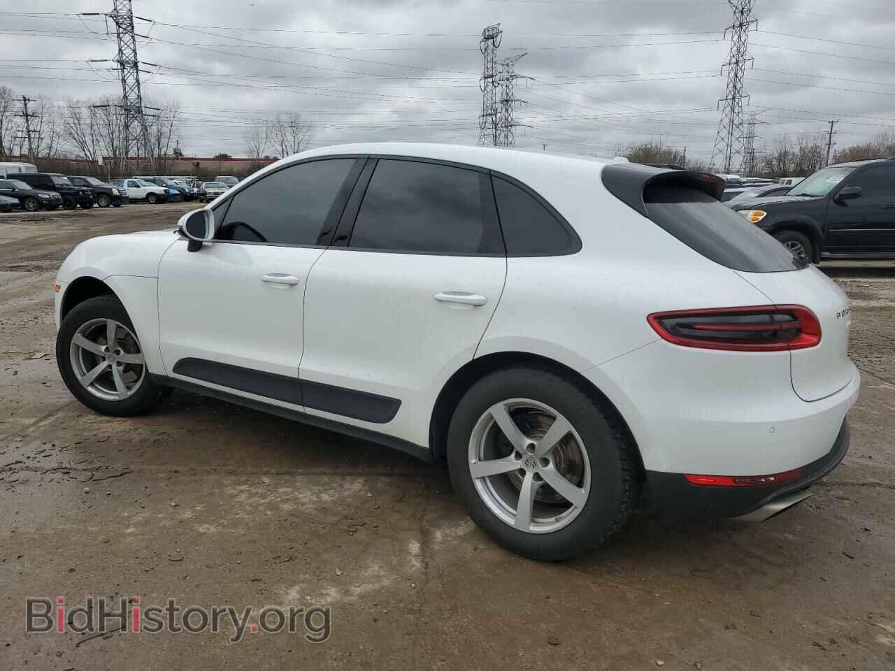 2017 PORSCHE MACAN - VIN: WP1AA2A53HLB00237 - Photo 2