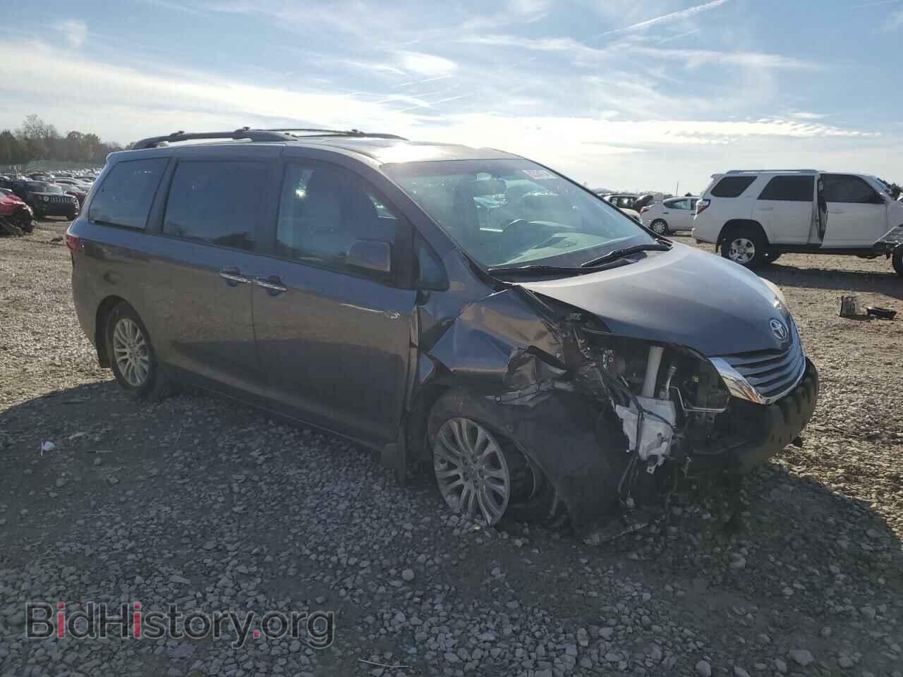 2017 TOYOTA All Models - VIN: 5TDYZ3DC2HS885034 - Фото 4
