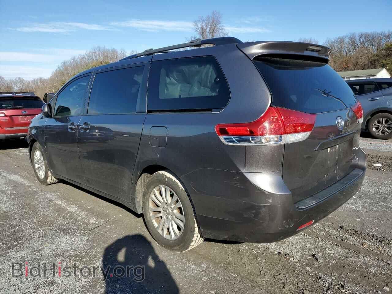 2014 TOYOTA All Models - VIN: 5TDYK3DC4ES422277 - Фото 2