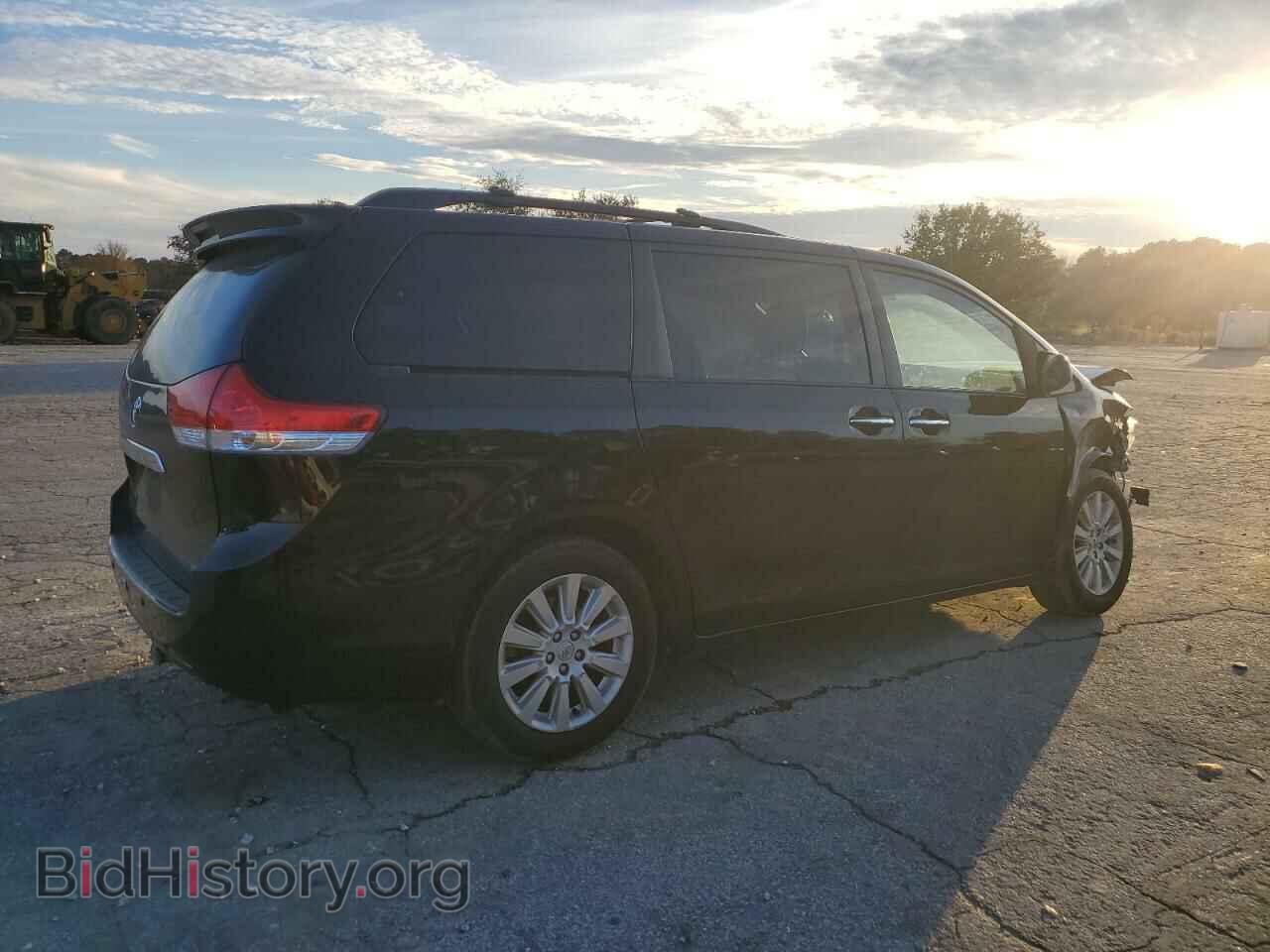 2012 TOYOTA All Models - VIN: 5TDYK3DCXCS260538 - Фото 3