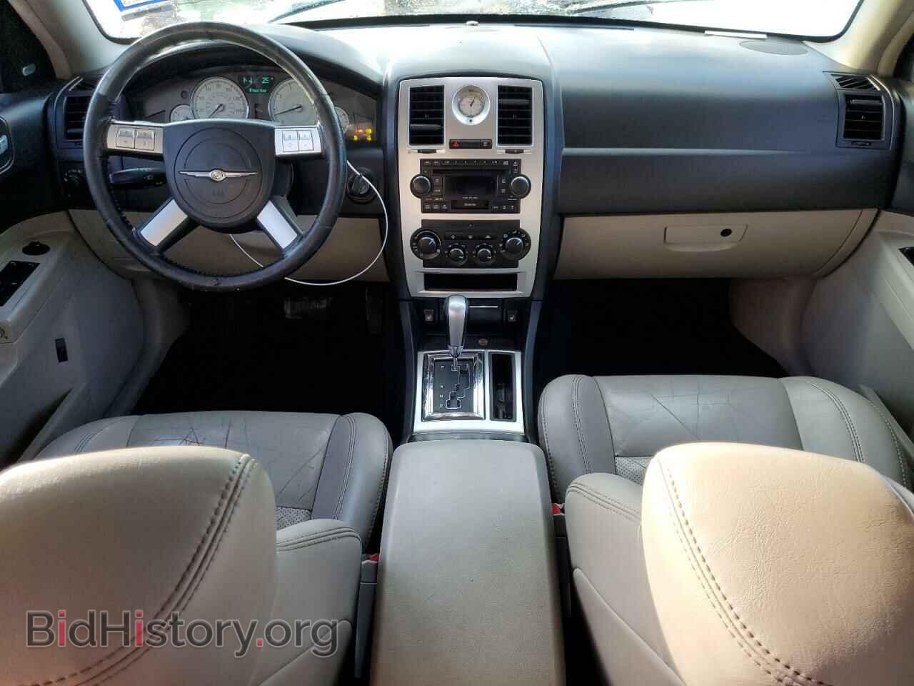 2006 CHRYSLER 300 - VIN: 2C3KA63H86H455259 - Фото 8