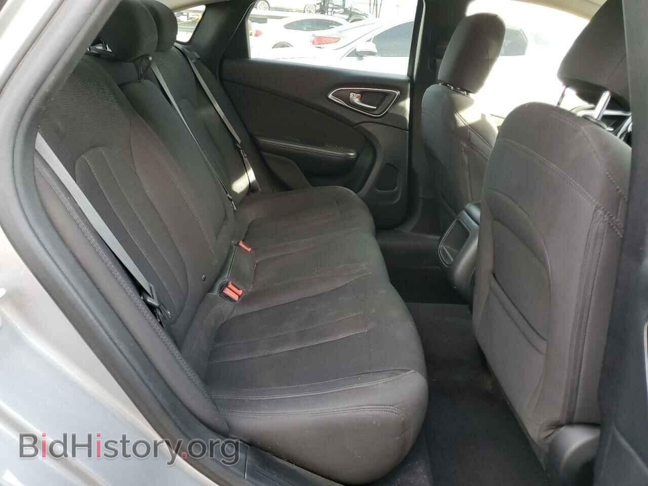 2015 CHRYSLER 200 - VIN: 1C3CCCAB1FN628316 - Фото 10