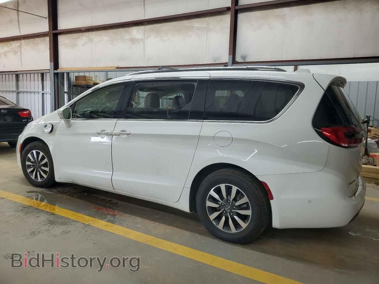 2021 CHRYSLER PACIFICA - VIN: 2C4RC1L75MR597025 - Фото 2
