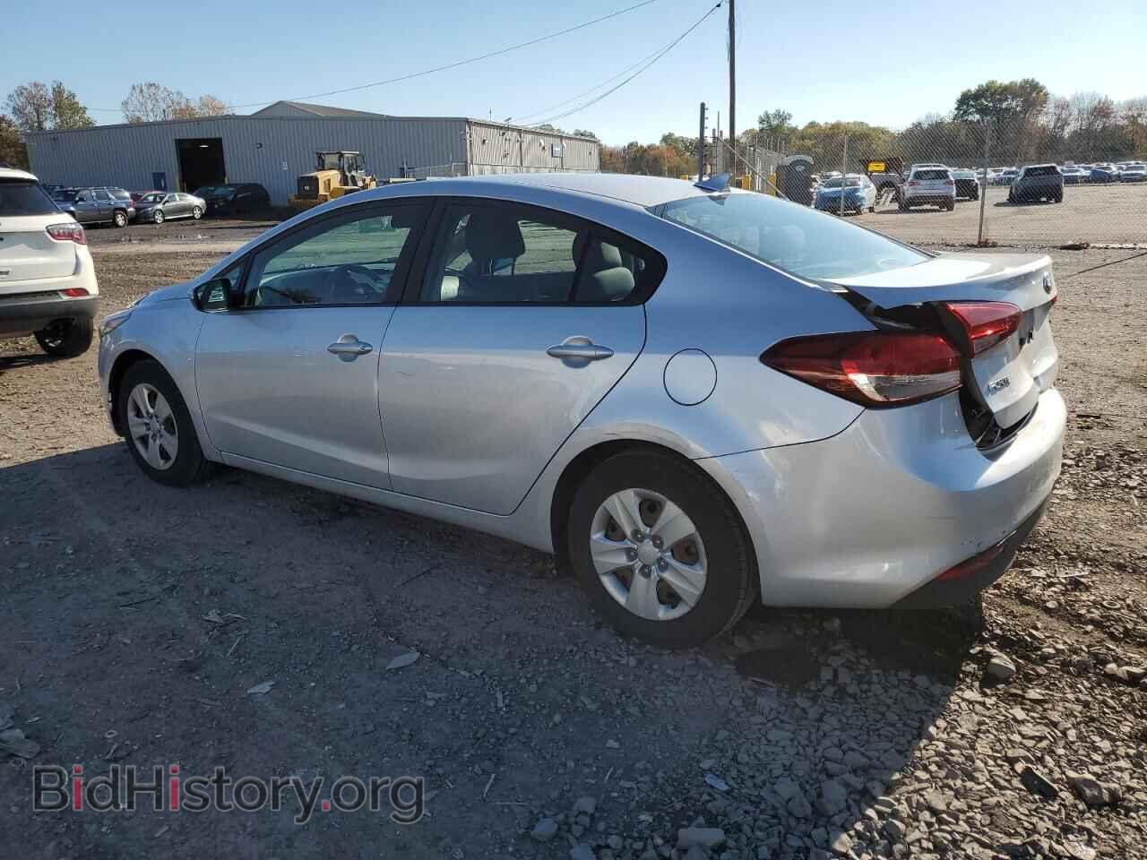 2017 KIA FORTE - VIN: 3KPFK4A72HE041210 - Фото 2