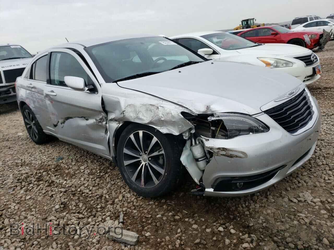2012 CHRYSLER 200 - VIN: 1C3CCBHG0CN123116 - Фото 4