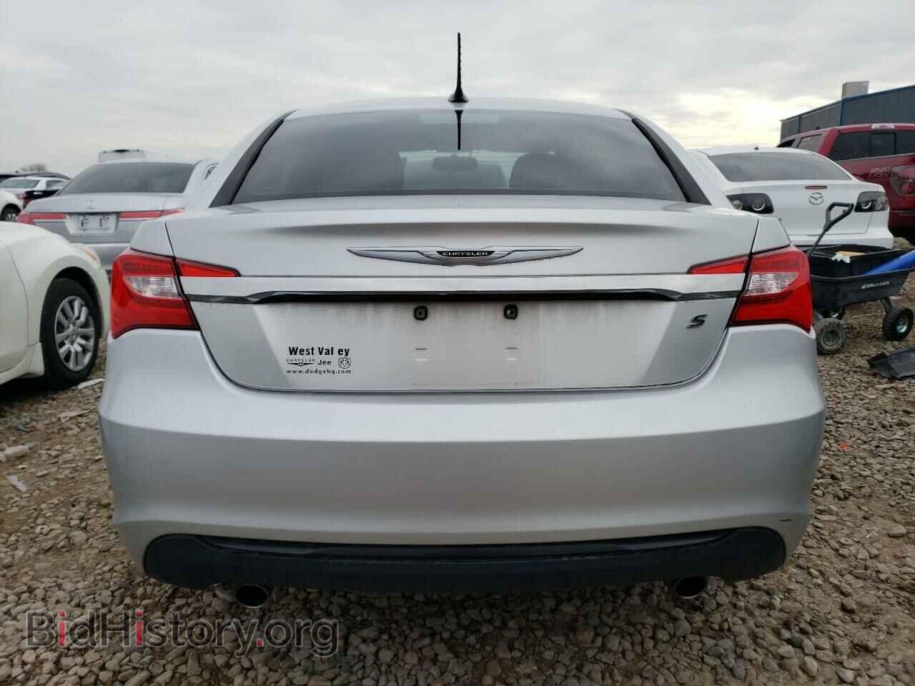 2012 CHRYSLER 200 - VIN: 1C3CCBHG0CN123116 - Фото 6