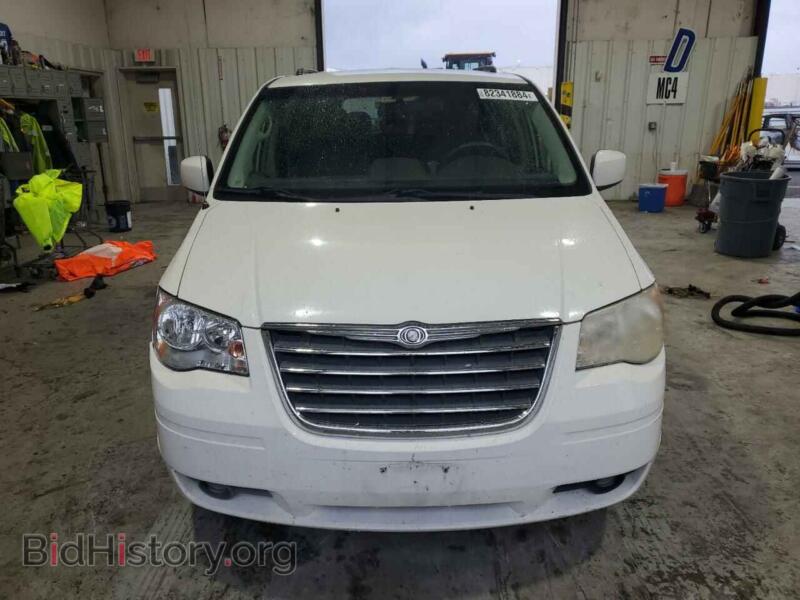 2010 Chrysler MINIVAN (VIN 2A4RR5D18AR358719) — photo 5 of 13