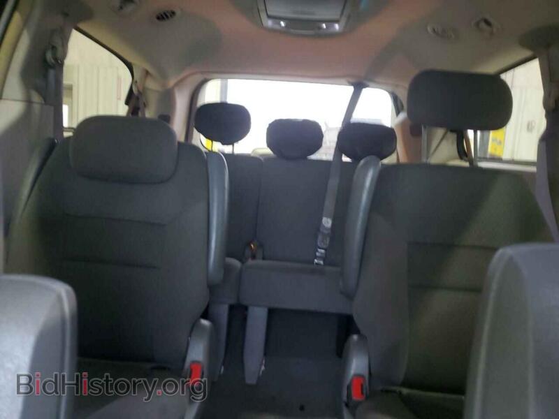 2010 Chrysler MINIVAN (VIN 2A4RR5D18AR358719) — photo 10 of 13