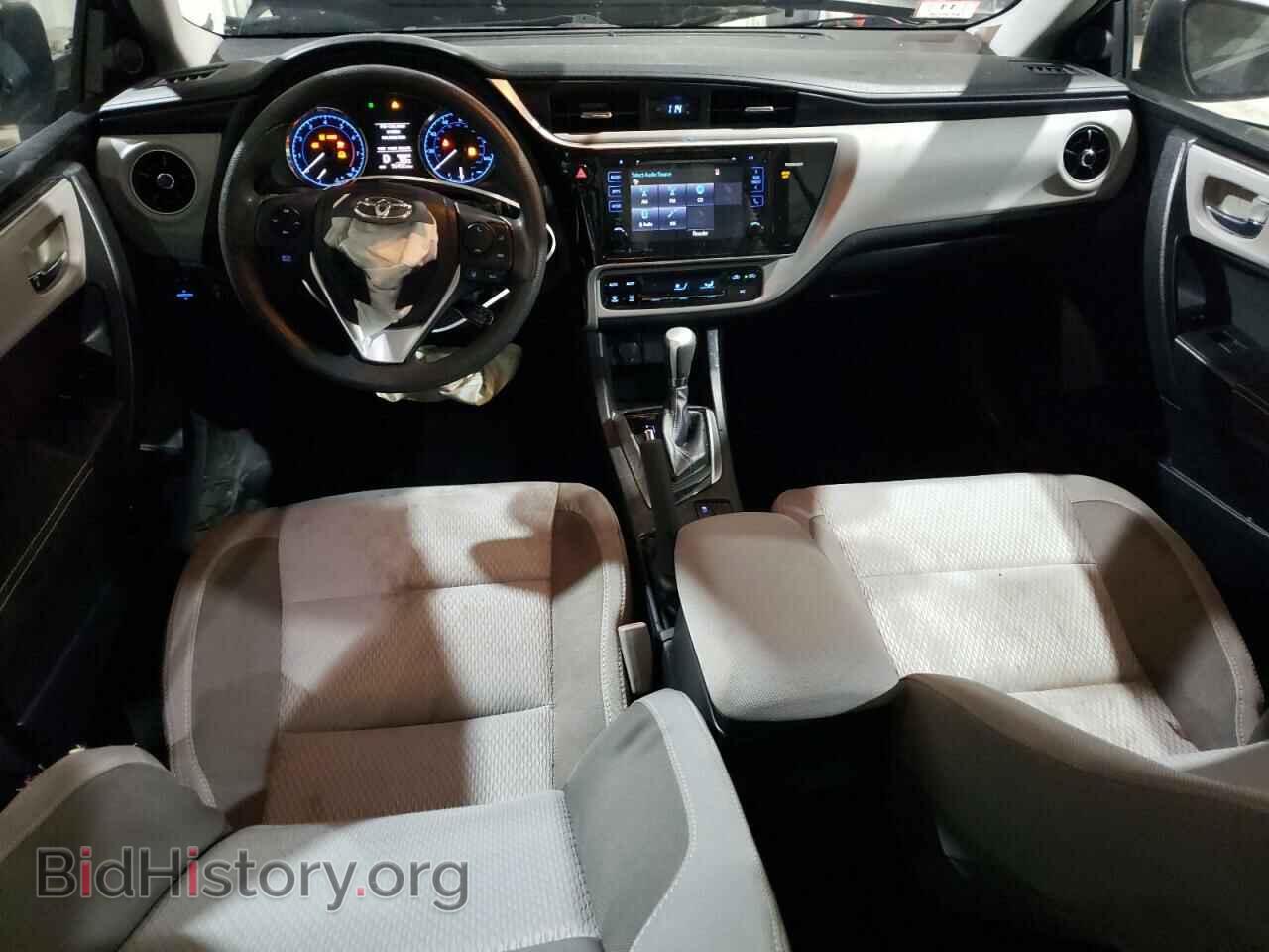 2017 TOYOTA COROLLA - VIN: 2T1BURHE5HC827561 - Фото 8