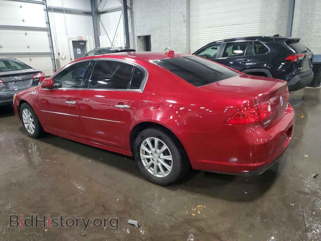 2011 BUICK LUCERNE - VIN: 1G4HC5EM0BU140933 - Фото 2