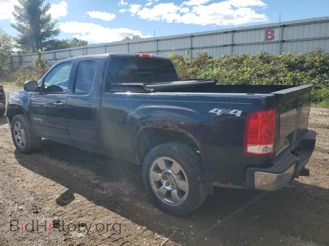 2011 GMC SIERRA - VIN: 1GTR2VE38BZ399773 - Фото 2