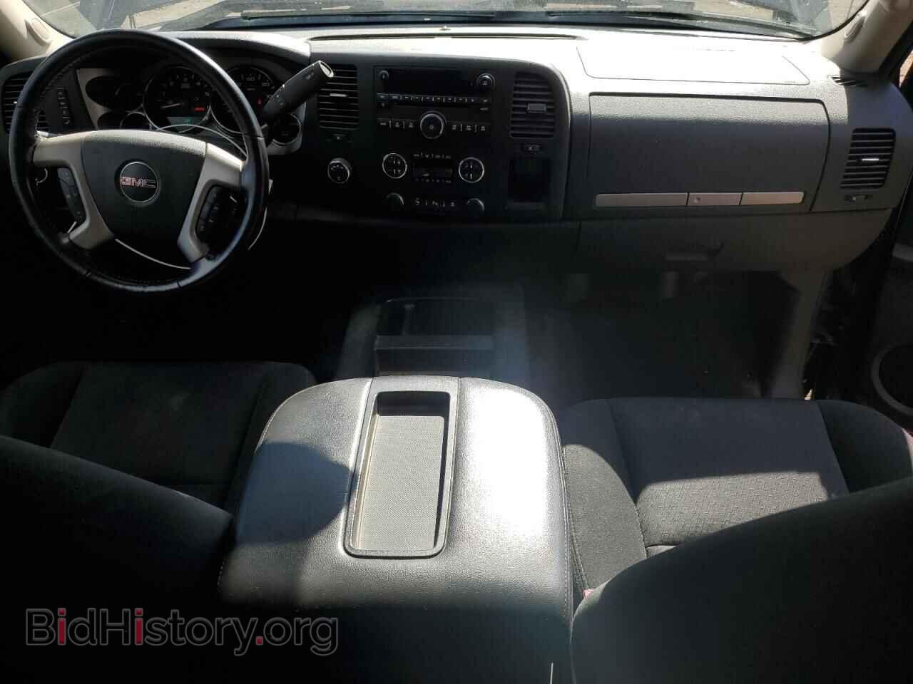 2011 GMC SIERRA - VIN: 1GTR2VE38BZ399773 - Фото 8
