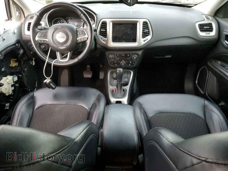 2017 Jeep COMPASS (VIN 3C4NJDBB0HT665116) — photo 8 of 12