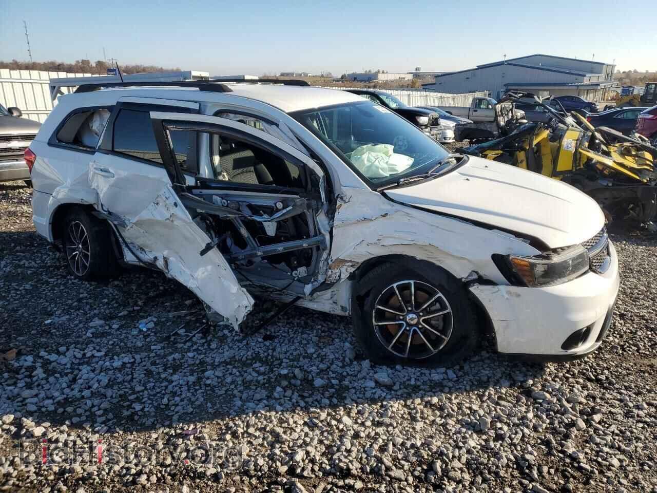 2018 DODGE JOURNEY - VIN: 3C4PDCBG4JT522875 - Фото 4