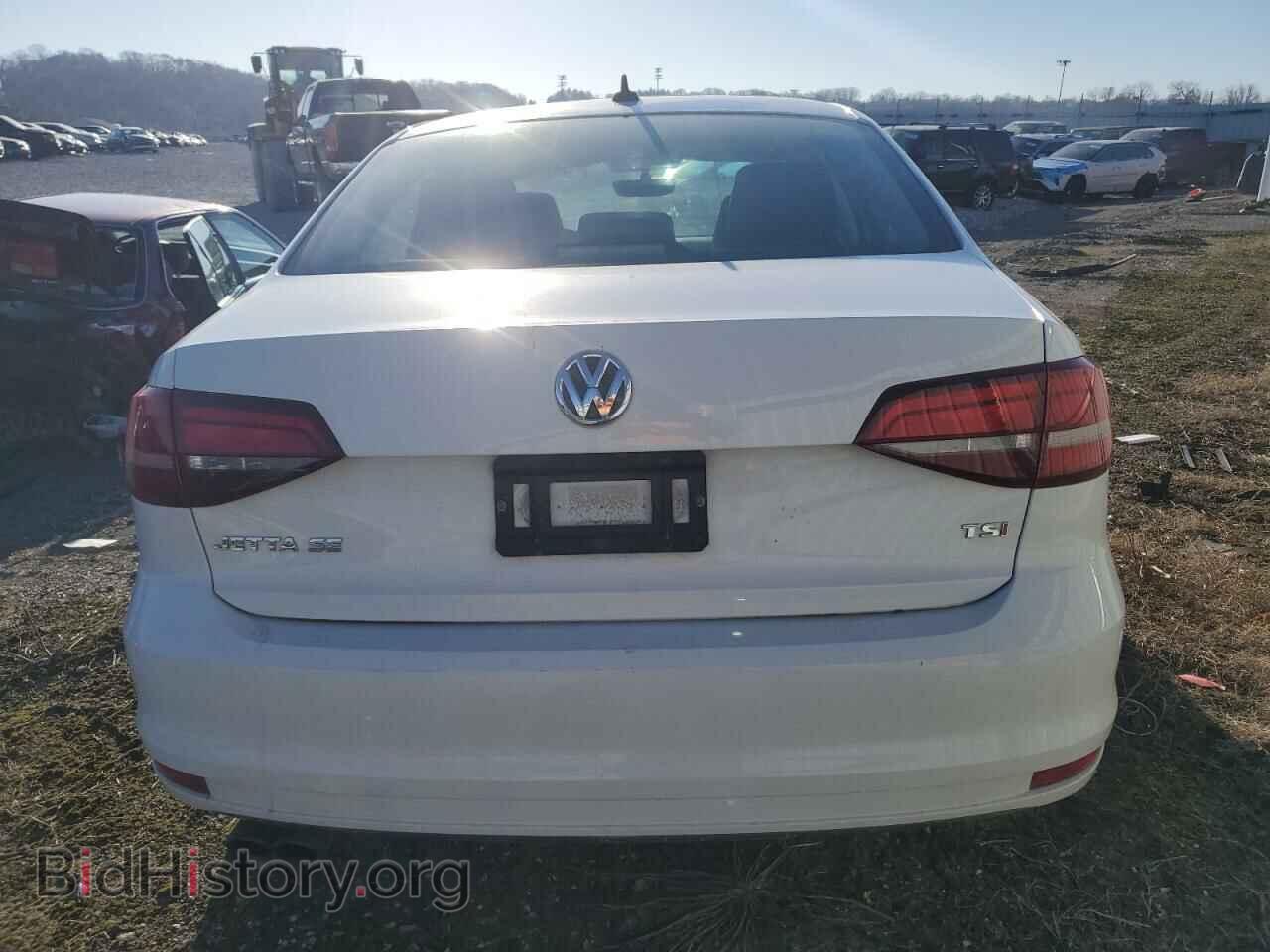 2017 VOLKSWAGEN JETTA - VIN: 3VWDB7AJ8HM228359 - Фото 6