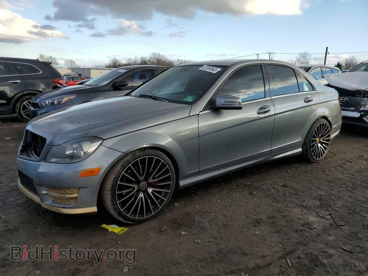 Photo WDDGF8AB6EA942461 - MERCEDES-BENZ C-CLASS 2014